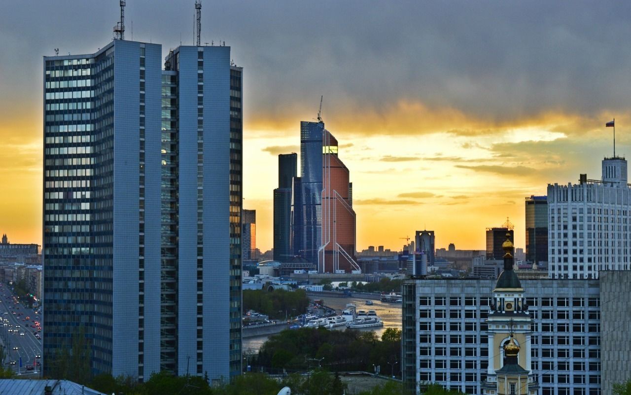 Высотные дома. Жилые высотки Москвы. Панельные высотки в Москве. Высотки новостройки в Москве. 4 Круглые высотки в Москве.