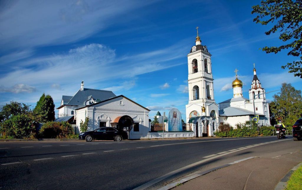 Д дмитровское. Ильинское шоссе село Ильинское. С Дмитровское Красногорский район. Красногорск село Дмитровское. Дмитровское шоссе Ильинское.