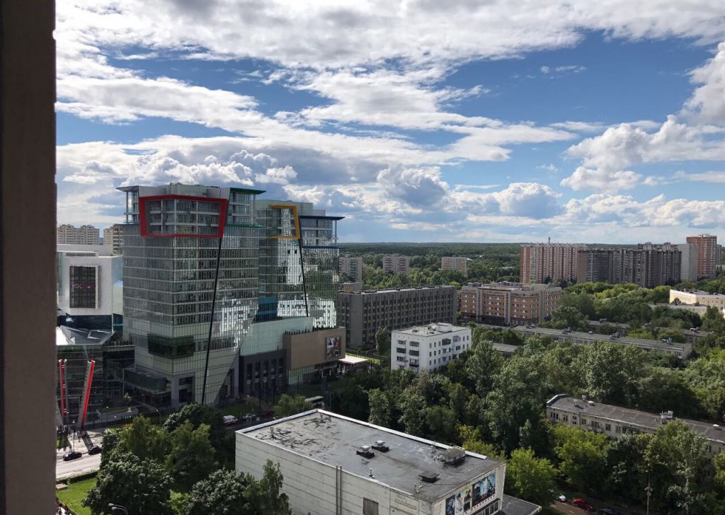 Ярцевская улица москва. Ярцевская улица. Москва Ярцевская. Метро Молодежная улица Ярцевская. Ярцевская 30 Москва.