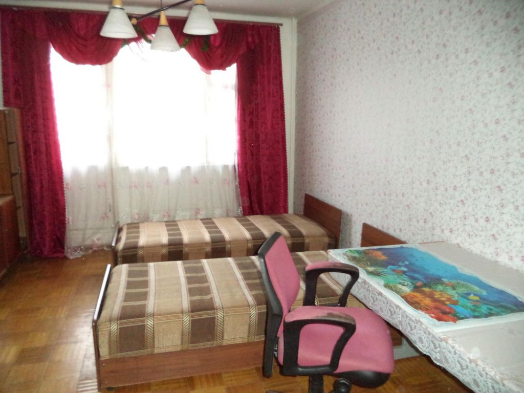 Сниму комнату с девушкой в ней. Москва красногвардейская улица комната по суточно. Комната с подселением краснодар старый центр. Сниму комнату с девушкой в ней. Комната в квартире с хозяйкой.