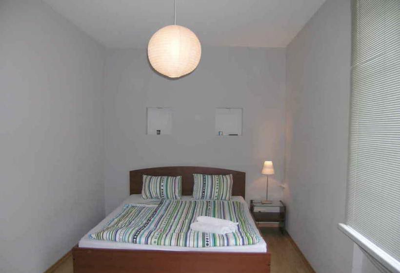 Аренда трёхкомнатной квартиры Москва, метро Спортивная, Малая Пироговская улица, цена 68000 рублей, 2026 год объявление №253403 на megabaz.ru Аренда трёхкомнатной квартиры Москва, метро Спортивная, Малая Пироговская улица, цена 68000 рублей, 2026 год объявление №253403 на megabaz.ru