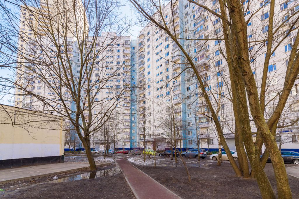 Квартиры метро крылатское москва. Москва, ул. Крылатские холмы, 27к2. Крылатские холмы 27. Улица Крылатские холмы 33к2. Улица Крылатские холмы, 27 к 3.