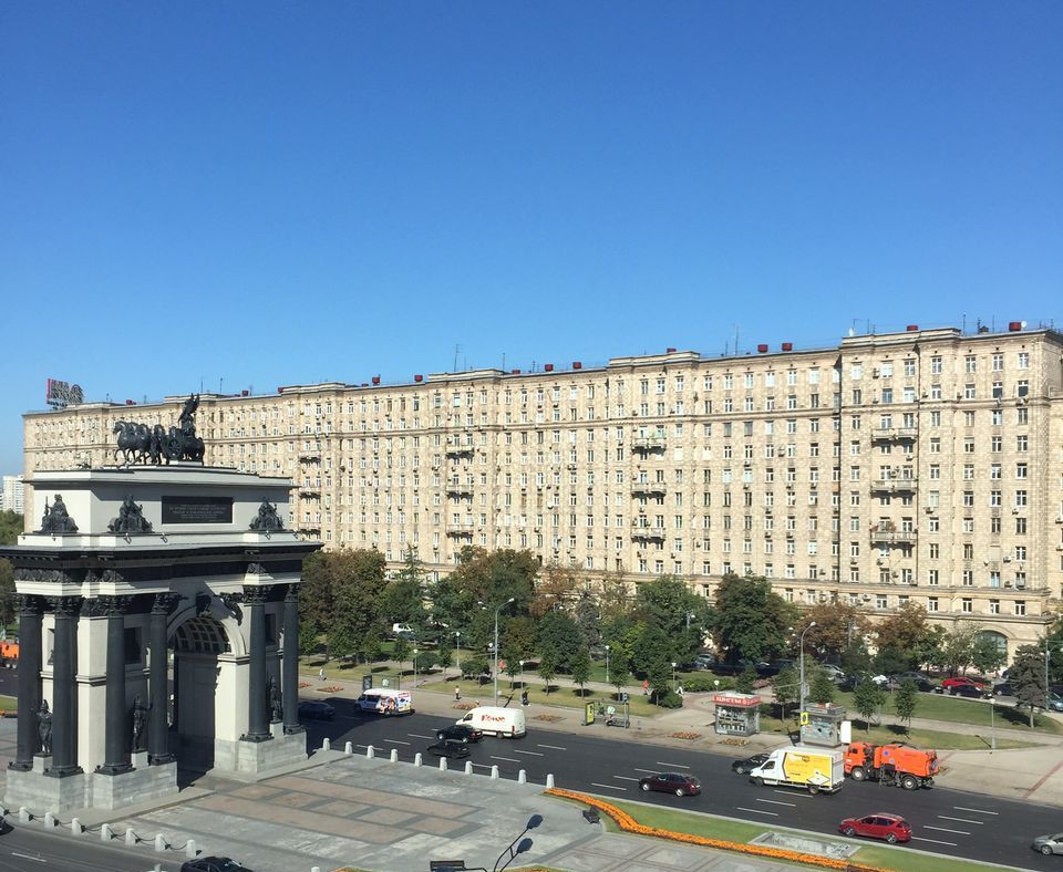 Метро парк победы квартира москва. Площадь Победы дом 1 Москва. Площадь Победы, 1 к д Москва. Кутузовский проспект метро парк Победы. Кутузовский проспект площадь Победы.