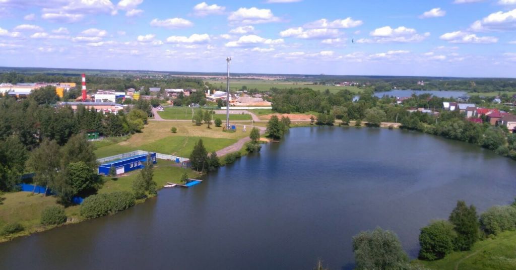 Поселение вороновское село вороново. Поселок ЛМС Вороново. ЛМС поселок Вороновское. ЛМС поселение Вороновское новая Москва. Пруд Вороново ЛМС.