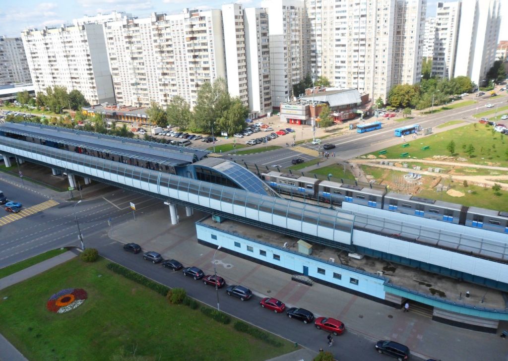 Вторички в районе метро. Станция метро улица Скобелевская. Южное Бутово улица Скобелевская. Станция Московского метрополитена улица Скобелевская. Южное Бутово метро улица Скобелевская.