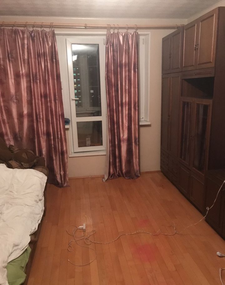 квартира без ремонта. пустая квартира. квартира студия без мебели. производственное помещение. аренда без ремонта.