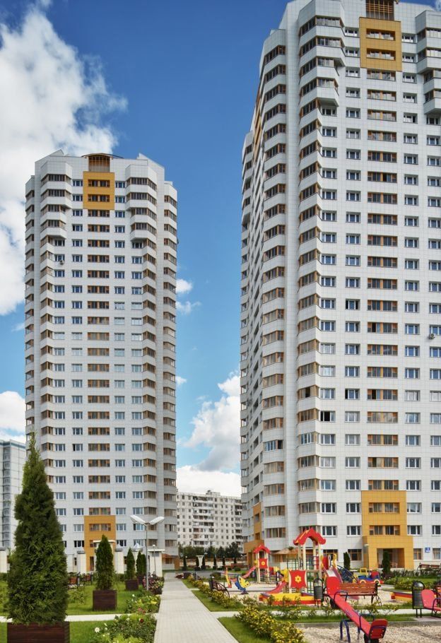 Жк строгино. Москва, ул. Твардовского, 2к2. ЖК Подсолнухи Москва Строгино. Твардовского 2 к 4. Строгино улица Твардовского.