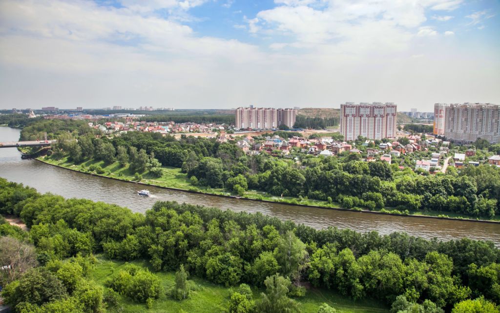 Микрорайон химки московская область. Химки. Химки Московская область. Химки Ленинский проспект 16. Левобережный парк Химки панорама.