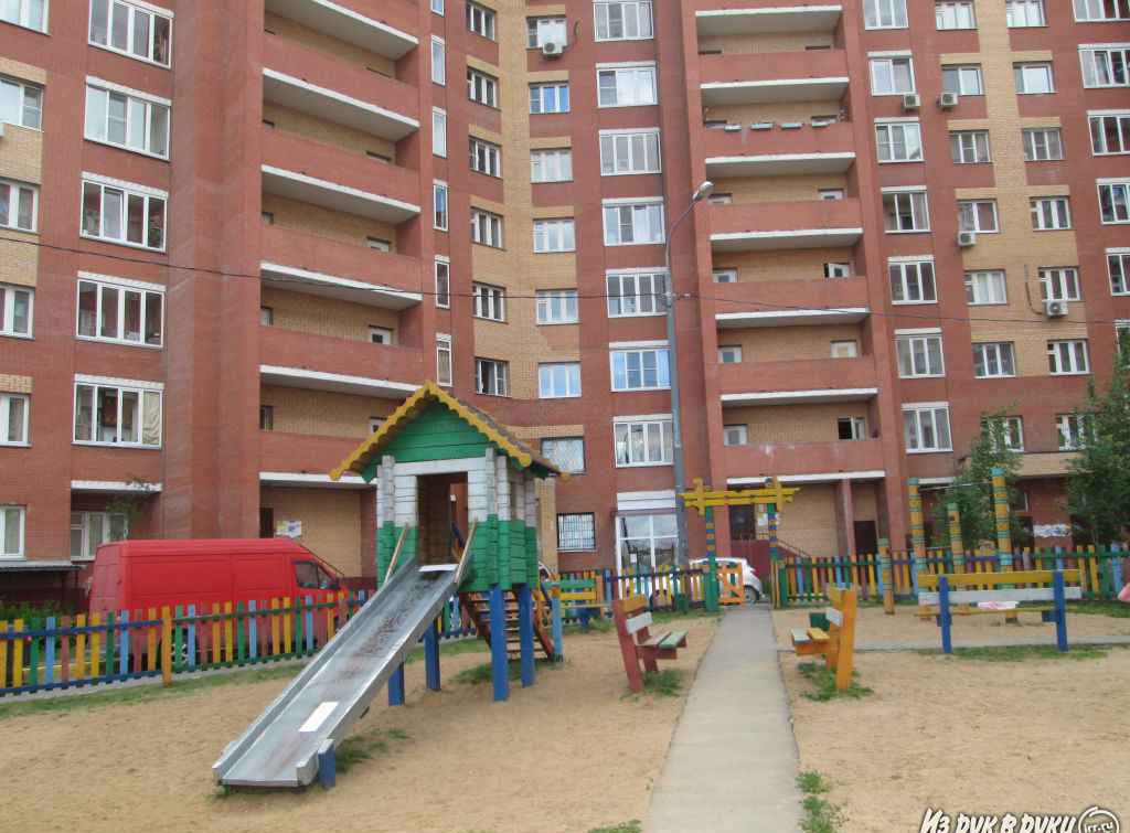 Аренда трёхкомнатной квартиры поселок городского типа Лесной Городок, цена 40000 рублей, 2024 год объявление №347685 на megabaz.ru