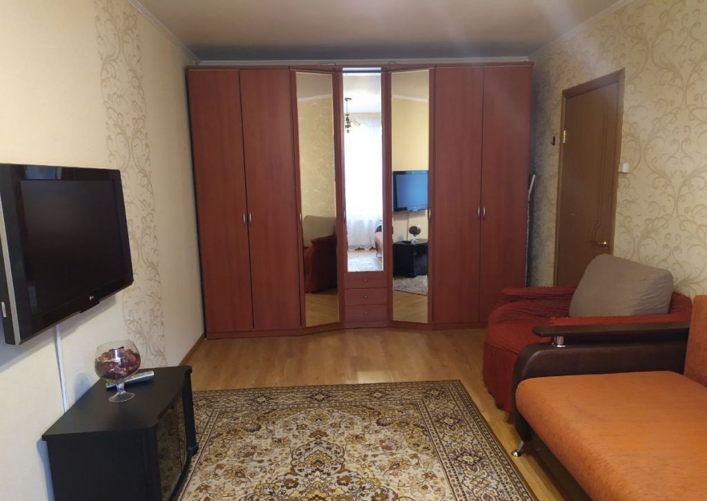 Королева 50 к 2.